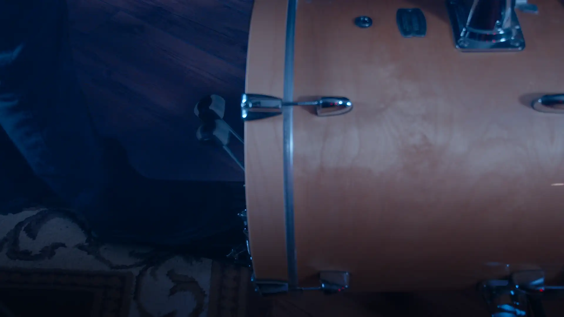 Multiphonics FX on Kick Drum